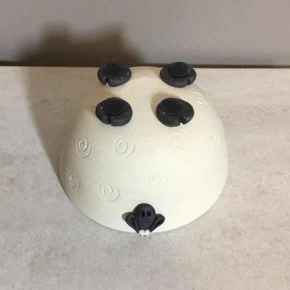 NWT Cute Whimsical Sheep Yarn Bowl with Blue Interior - Picture 5 of 7